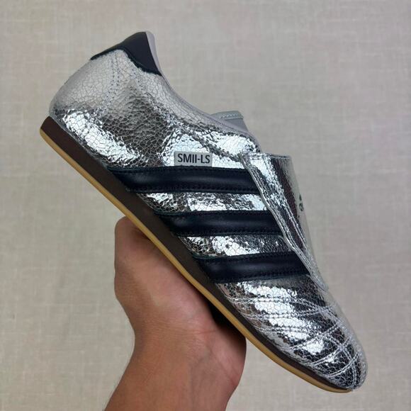 🥋 2023 adidas Taekwondo “Silver Metallic Black” 7W - Picture 1 of 6